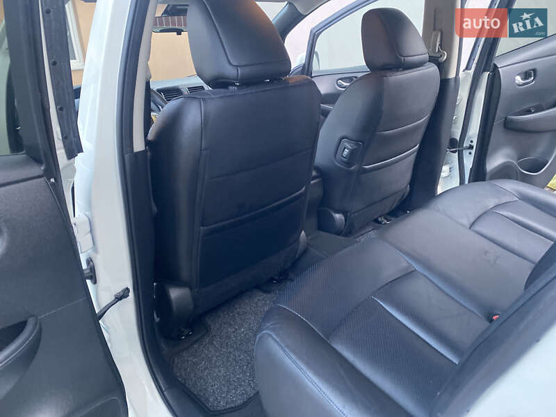 Хэтчбек Nissan Leaf 2016 в Виннице