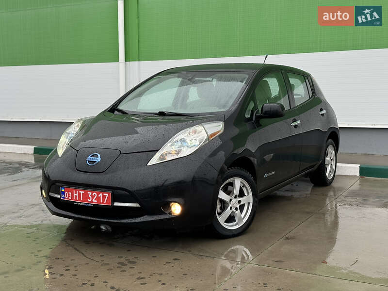 Хетчбек Nissan Leaf 2013 в Олександрії