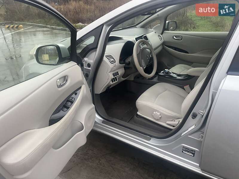 Хэтчбек Nissan Leaf 2011 в Броварах