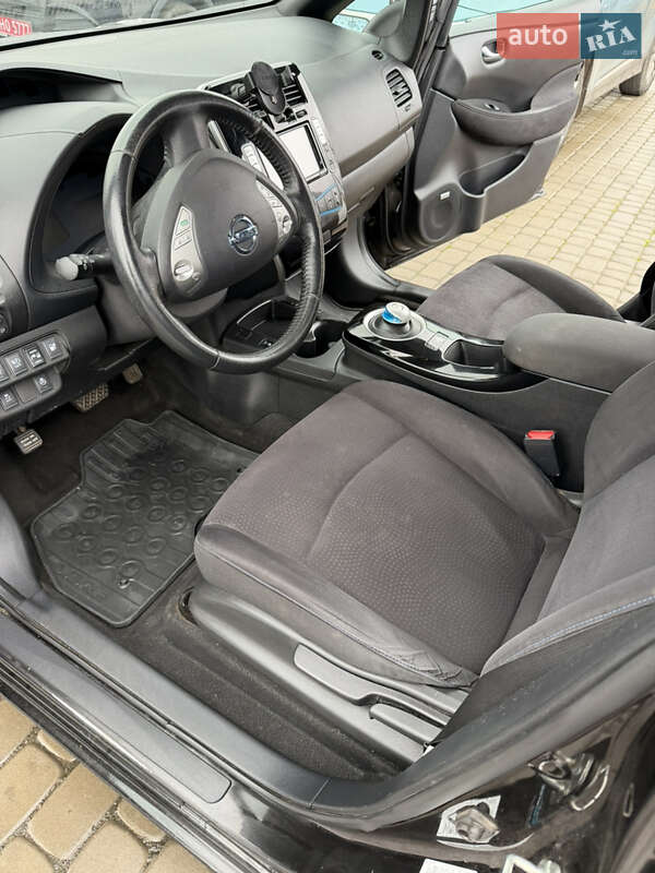 Хетчбек Nissan Leaf 2016 в Луцьку