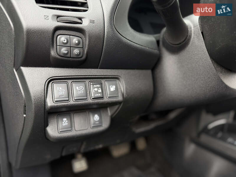 Хетчбек Nissan Leaf 2016 в Луцьку