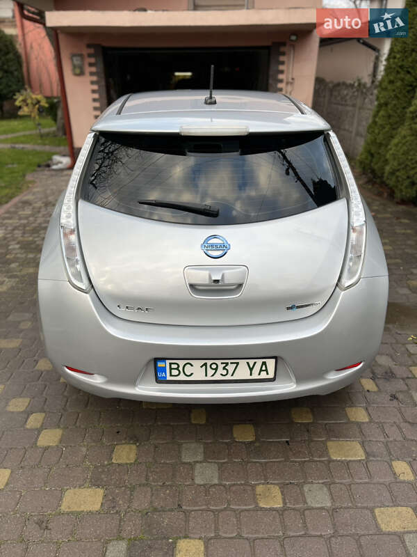 Хетчбек Nissan Leaf 2015 в Львові