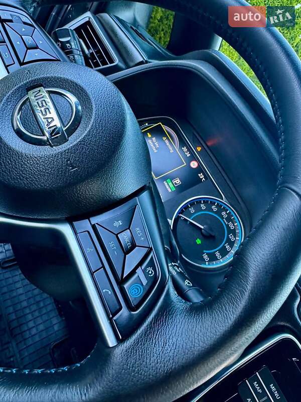 Хэтчбек Nissan Leaf 2018 в Трускавце