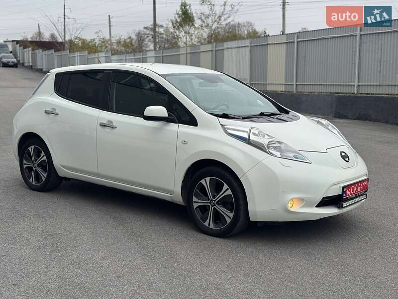 Хетчбек Nissan Leaf 2014 в Вінниці