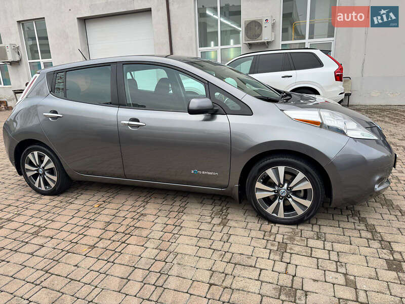 Хэтчбек Nissan Leaf 2015 в Ивано-Франковске фото 3 Хэтчбек Nissan Leaf 2015 в Ивано-Франковске