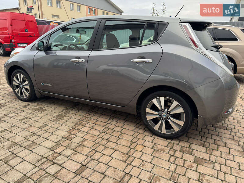 Хэтчбек Nissan Leaf 2015 в Ивано-Франковске фото 5 Хэтчбек Nissan Leaf 2015 в Ивано-Франковске