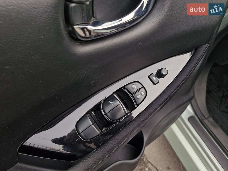 Хетчбек Nissan Leaf 2018 в Миколаєві