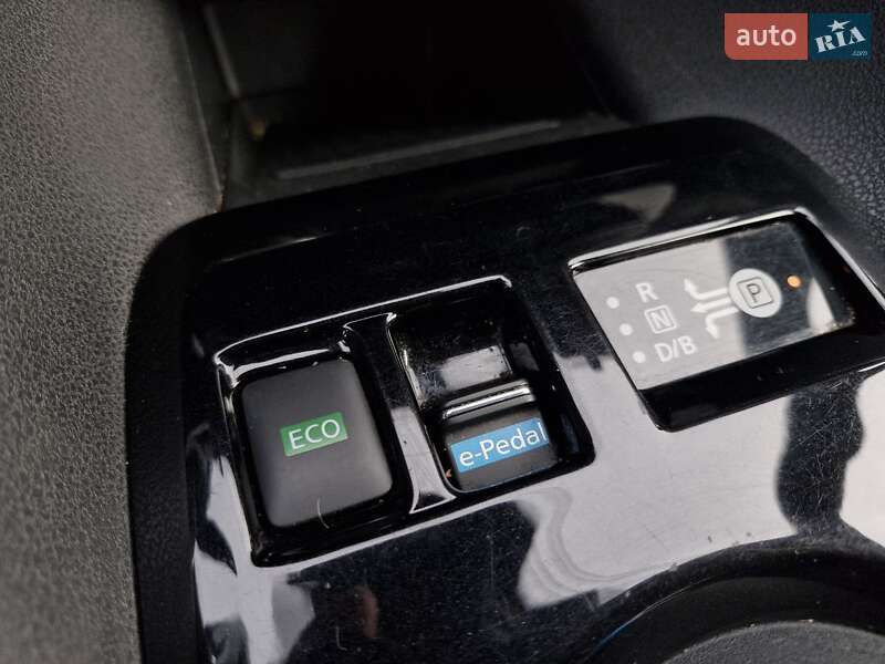 Хетчбек Nissan Leaf 2018 в Миколаєві