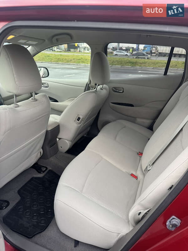 Хетчбек Nissan Leaf 2012 в Львові