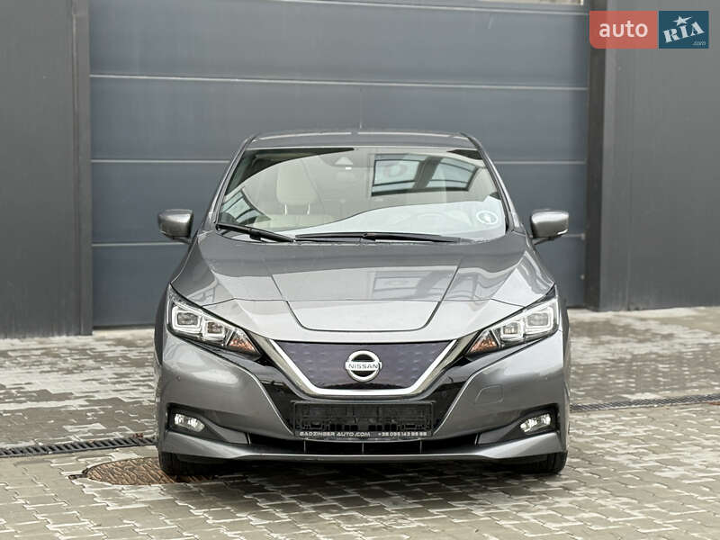 Хетчбек Nissan Leaf 2018 в Городку