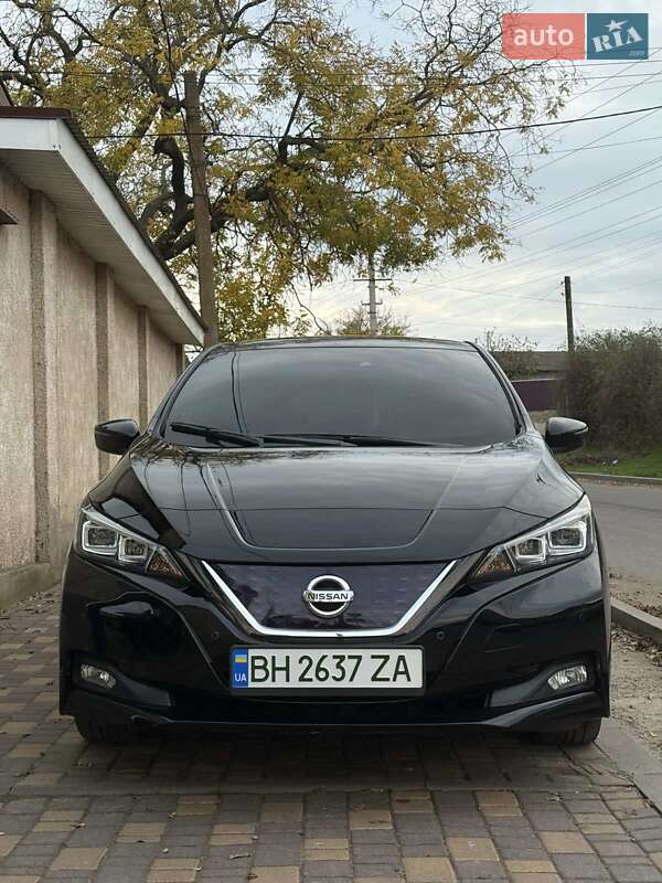 Хэтчбек Nissan Leaf 2018 в Белгороде-Днестровском