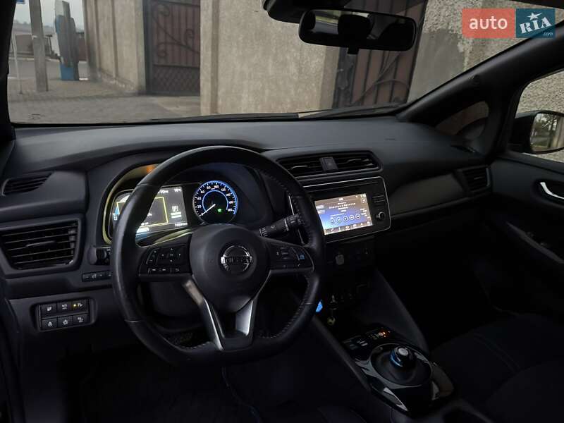 Хэтчбек Nissan Leaf 2018 в Белгороде-Днестровском