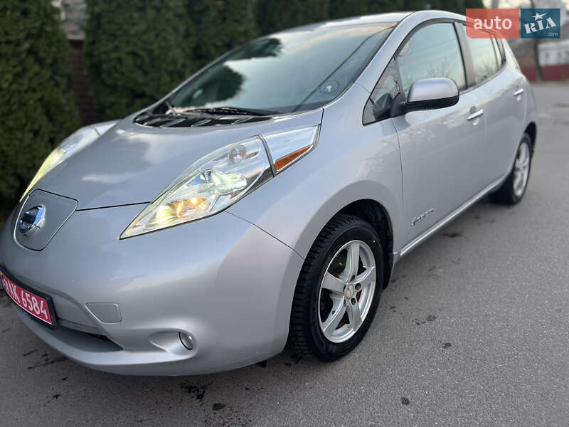 Хэтчбек Nissan Leaf 2014 в Виннице фото Хэтчбек Nissan Leaf 2014 в Виннице
