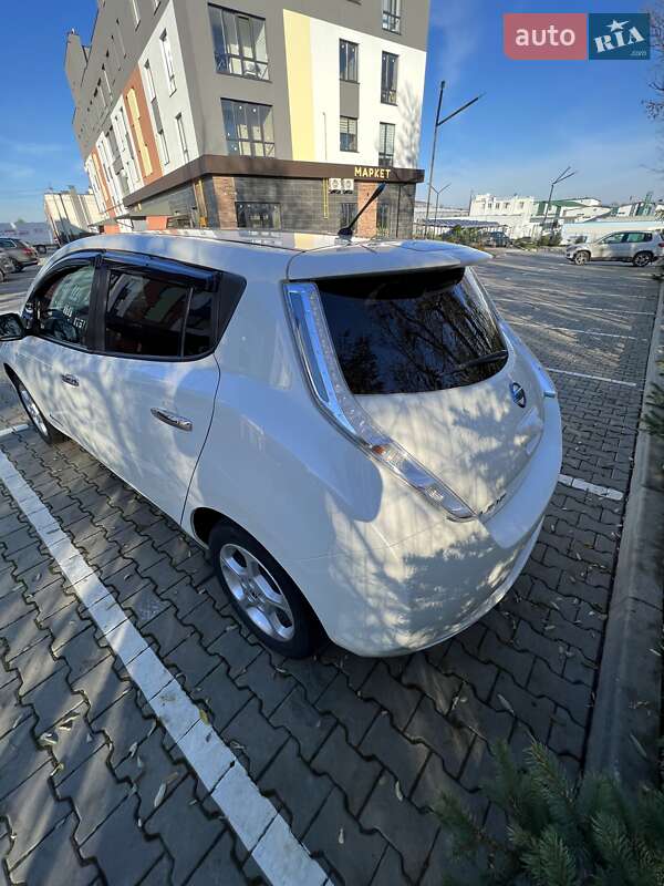 Хэтчбек Nissan Leaf 2013 в Луцке фото 5 Хэтчбек Nissan Leaf 2013 в Луцке