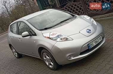 Хэтчбек Nissan Leaf 2012 в Стрые