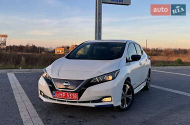Хэтчбек Nissan Leaf 2018 в Львове