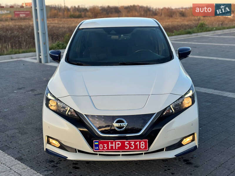 Хэтчбек Nissan Leaf 2018 в Львове