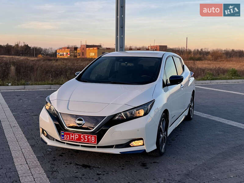 Хэтчбек Nissan Leaf 2018 в Львове