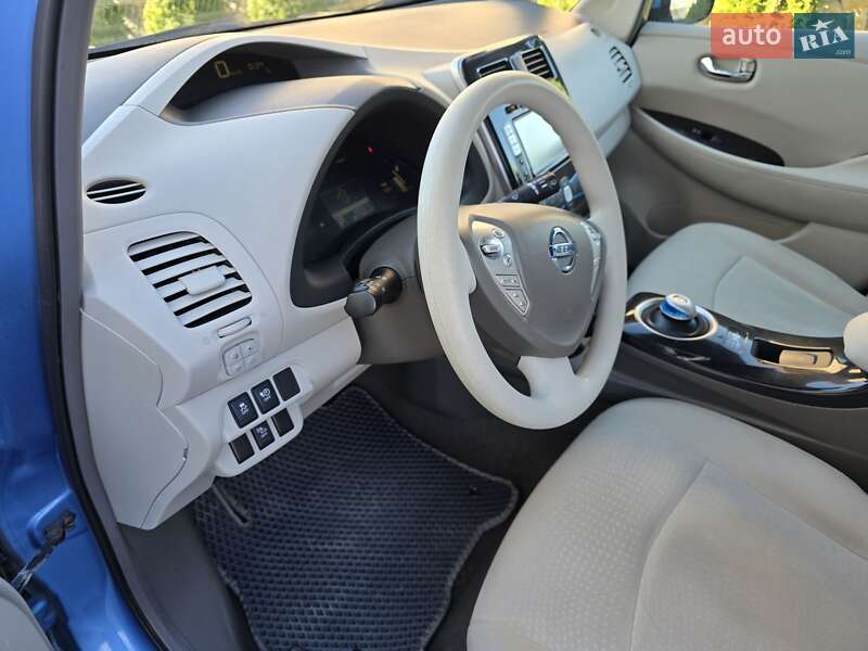 Хэтчбек Nissan Leaf 2011 в Ивано-Франковске фото 14 Хэтчбек Nissan Leaf 2011 в Ивано-Франковске
