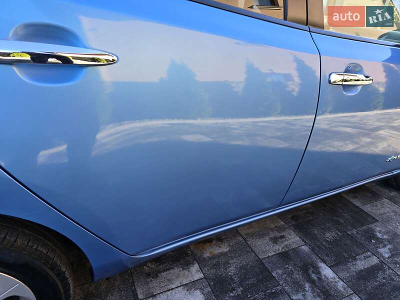 Хэтчбек Nissan Leaf 2011 в Ивано-Франковске фото 52 Хэтчбек Nissan Leaf 2011 в Ивано-Франковске