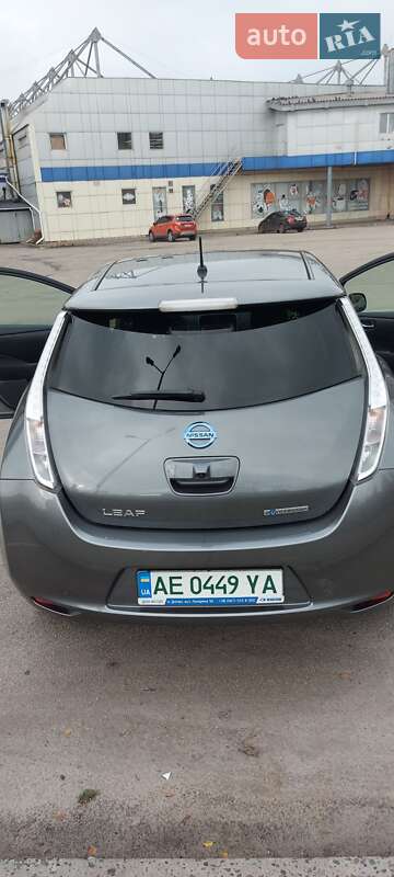 Хэтчбек Nissan Leaf 2015 в Кривом Роге фото 6 Хэтчбек Nissan Leaf 2015 в Кривом Роге
