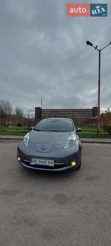 Хэтчбек Nissan Leaf 2015 в Кривом Роге фото 27 Хэтчбек Nissan Leaf 2015 в Кривом Роге