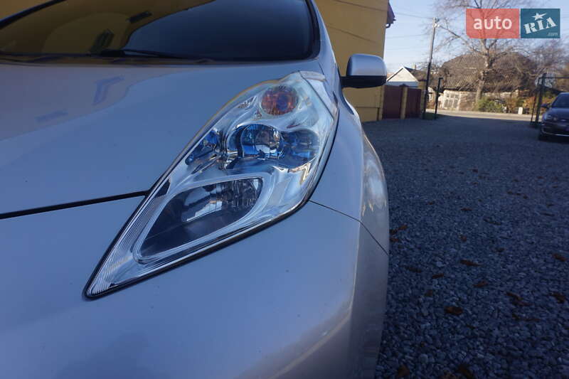 Хэтчбек Nissan Leaf 2013 в Самборе фото 20 Хэтчбек Nissan Leaf 2013 в Самборе