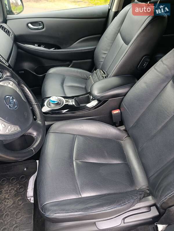 Хэтчбек Nissan Leaf 2016 в Киеве фото 43 Хэтчбек Nissan Leaf 2016 в Киеве