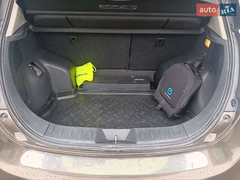 Хэтчбек Nissan Leaf 2016 в Киеве фото 47 Хэтчбек Nissan Leaf 2016 в Киеве