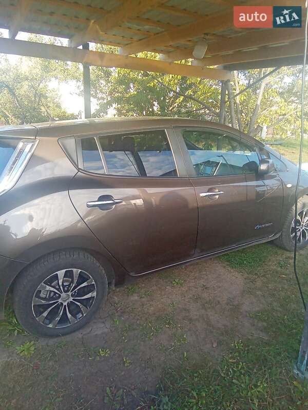 Хэтчбек Nissan Leaf 2017 в Кропивницком фото 4 Хэтчбек Nissan Leaf 2017 в Кропивницком