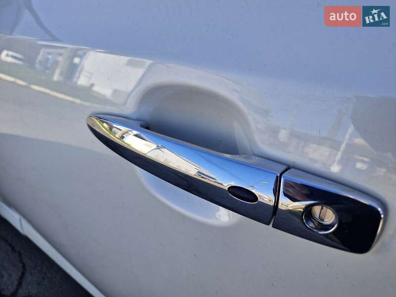 Хэтчбек Nissan Leaf 2023 в Николаеве фото 10 Хэтчбек Nissan Leaf 2023 в Николаеве