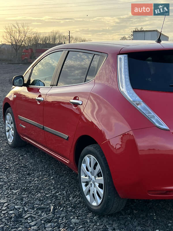 Хэтчбек Nissan Leaf 2017 в Луцке фото 6 Хэтчбек Nissan Leaf 2017 в Луцке