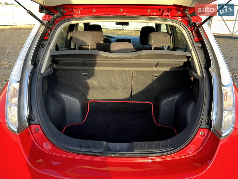 Хэтчбек Nissan Leaf 2017 в Луцке фото 31 Хэтчбек Nissan Leaf 2017 в Луцке