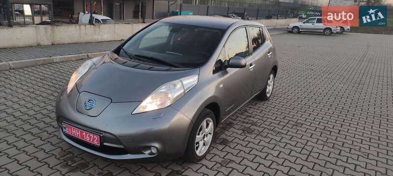 Хэтчбек Nissan Leaf 2013 в Ивано-Франковске фото Хэтчбек Nissan Leaf 2013 в Ивано-Франковске