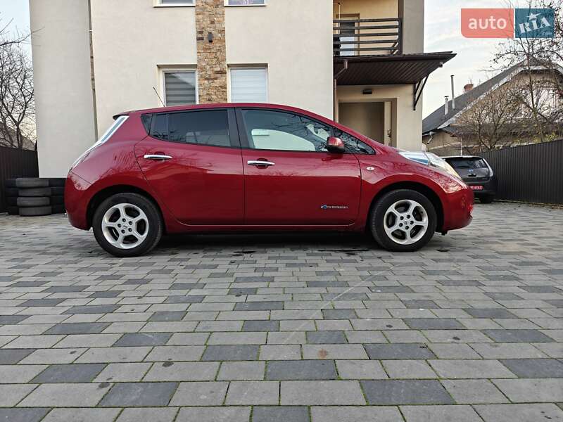 Хэтчбек Nissan Leaf 2017 в Ивано-Франковске фото 9 Хэтчбек Nissan Leaf 2017 в Ивано-Франковске