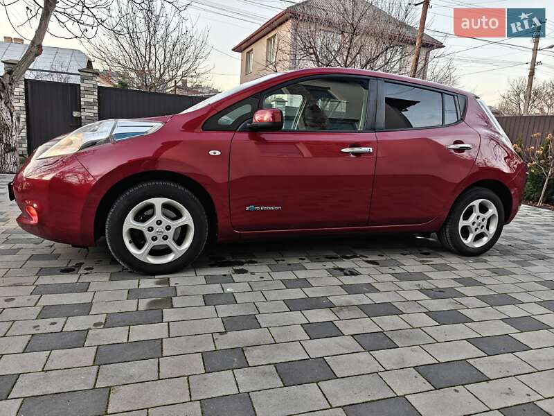 Хэтчбек Nissan Leaf 2017 в Ивано-Франковске фото 12 Хэтчбек Nissan Leaf 2017 в Ивано-Франковске
