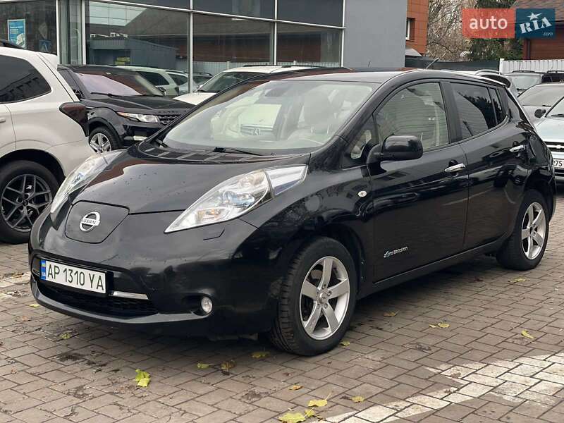 Хэтчбек Nissan Leaf 2012 в Днепре