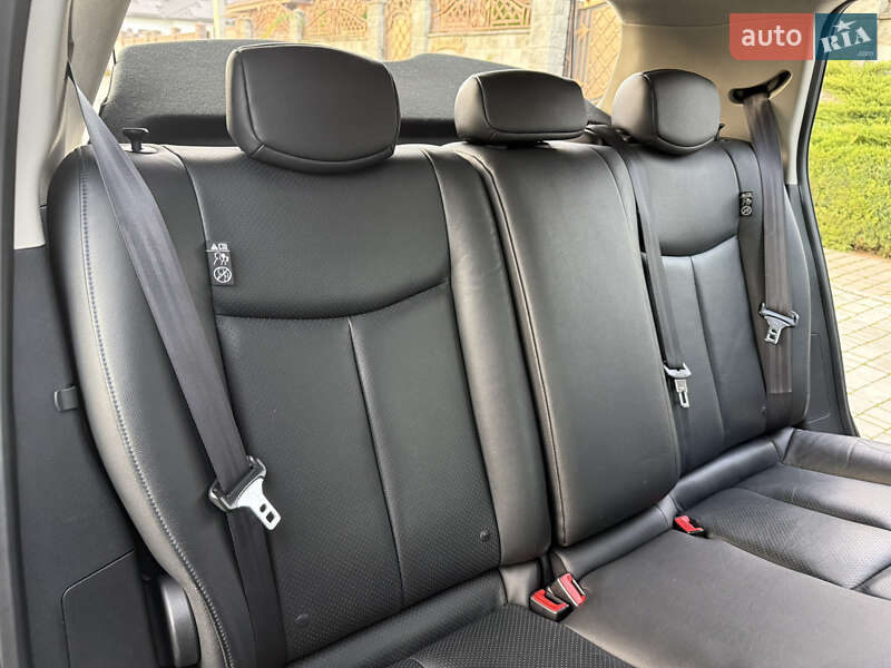 Хэтчбек Nissan Leaf 2015 в Ровно