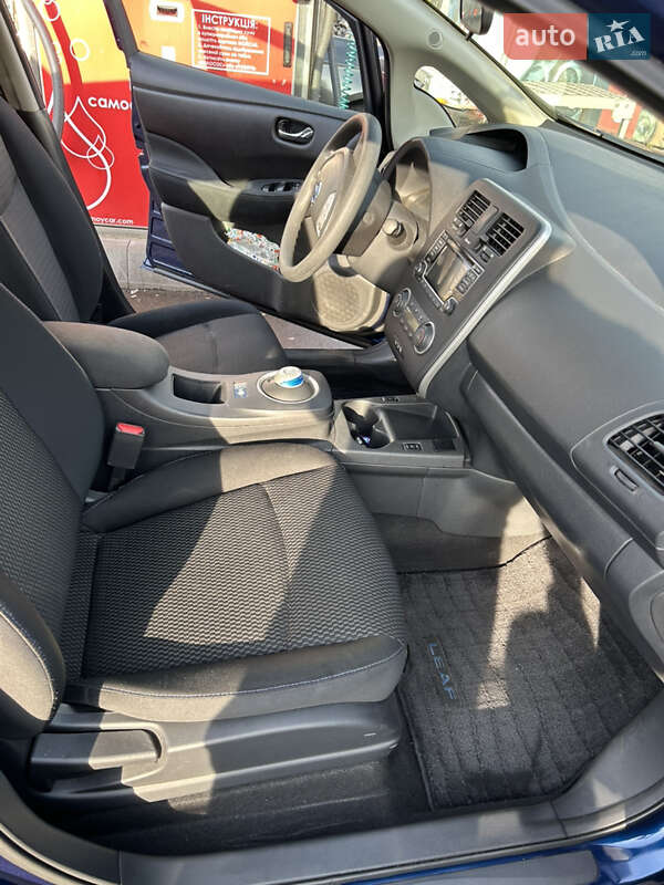 Хэтчбек Nissan Leaf 2017 в Киеве