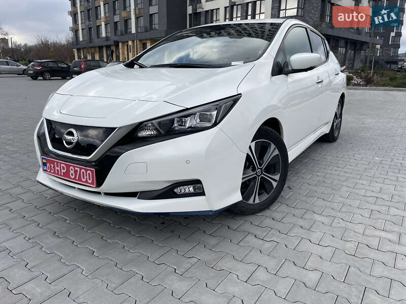 Хэтчбек Nissan Leaf 2020 в Кропивницком