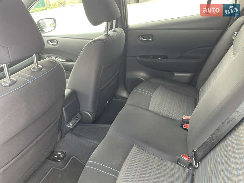 Хэтчбек Nissan Leaf 2020 в Кропивницком