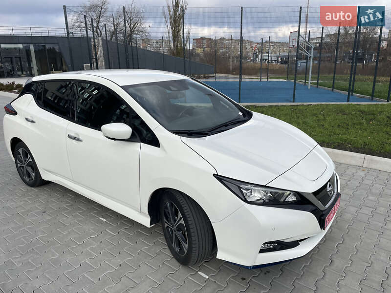 Хэтчбек Nissan Leaf 2020 в Кропивницком