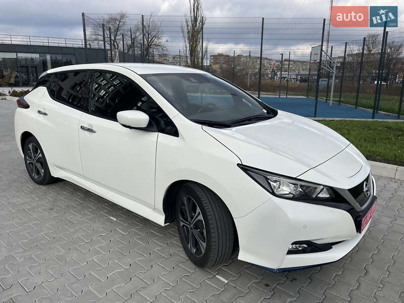 Хэтчбек Nissan Leaf 2020 в Кропивницком