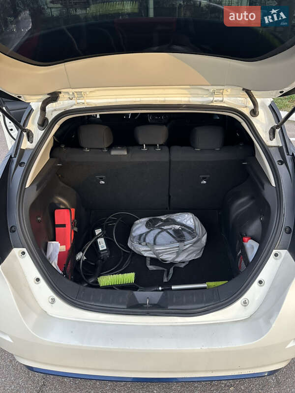 Хэтчбек Nissan Leaf 2018 в Житомире фото 18 Хэтчбек Nissan Leaf 2018 в Житомире