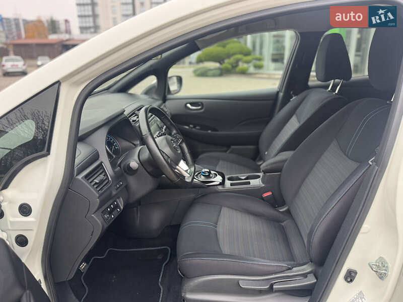 Хэтчбек Nissan Leaf 2018 в Луцке