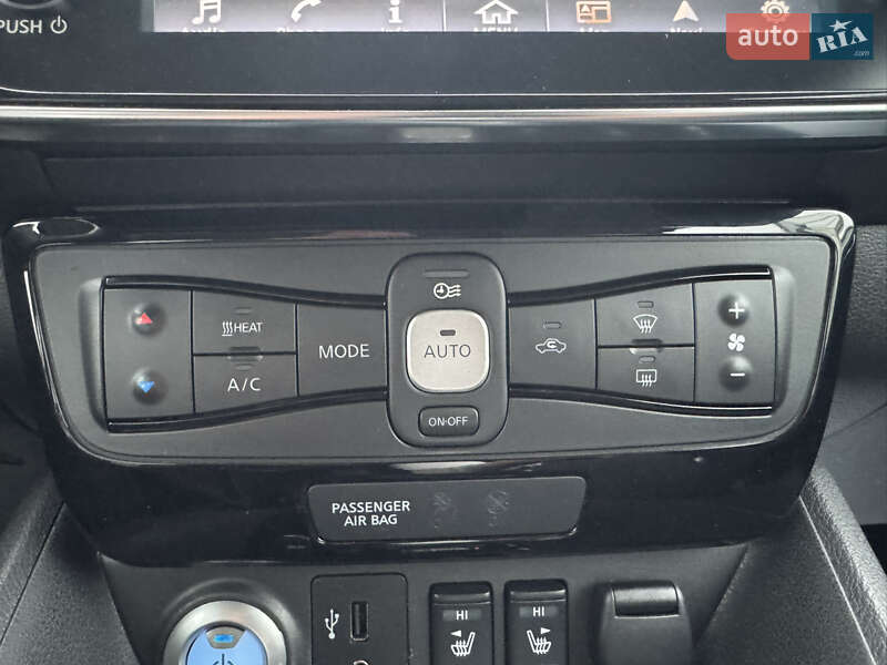 Хэтчбек Nissan Leaf 2018 в Луцке