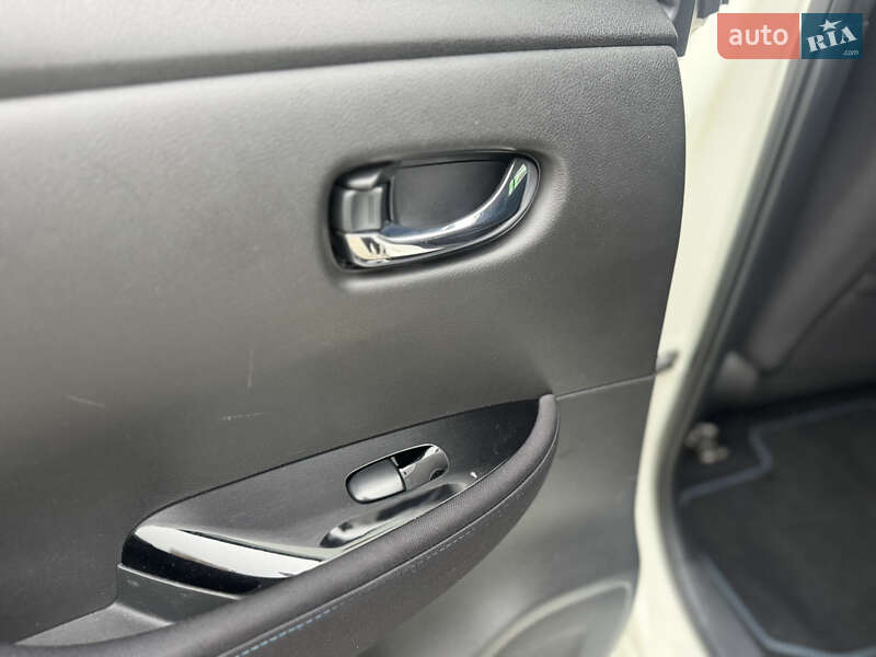 Хэтчбек Nissan Leaf 2018 в Луцке