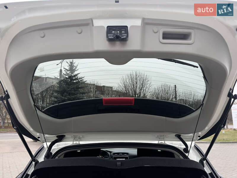 Хэтчбек Nissan Leaf 2018 в Луцке