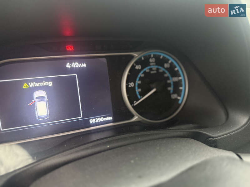 Хэтчбек Nissan Leaf 2018 в Киеве