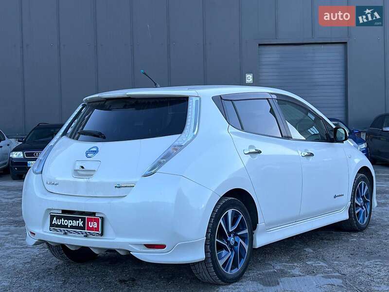 Хэтчбек Nissan Leaf 2014 в Львове